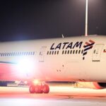 Doce pasajeros de un avión de LATAM terminan hospitalizados tras un “incidente técnico” cuando volaba de Sídney a Chile