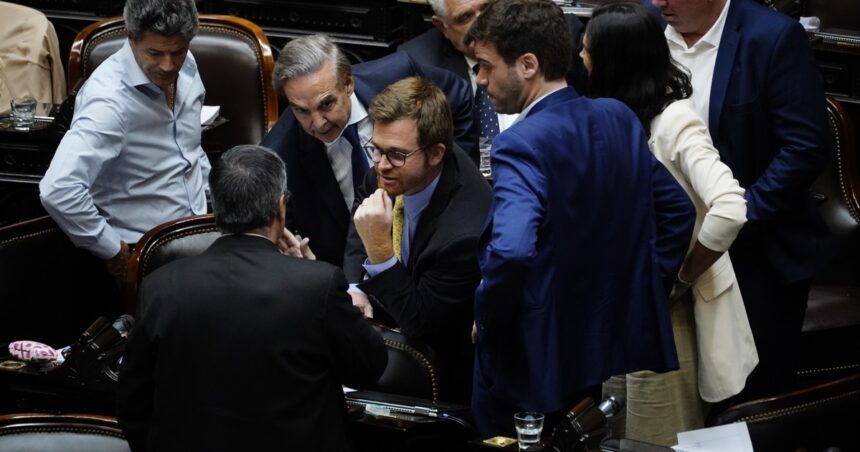 El oficialismo apunta a frenar la derogación del DNU en Diputados con la ayuda de gobernadores