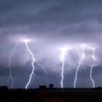 Fuerte tormenta electrica en la Capital riojana