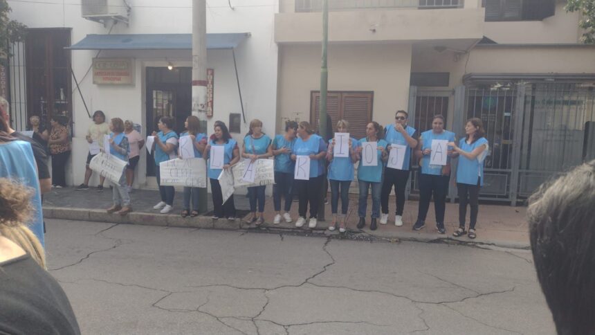 Nueva protesta por el cierre del Centro de Referencia en La Rioja