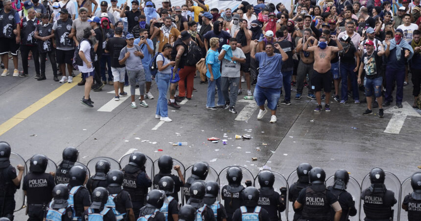 Piqueteros amenazan cortar los accesos a los centros turísticos en el feriado por Semana Santa