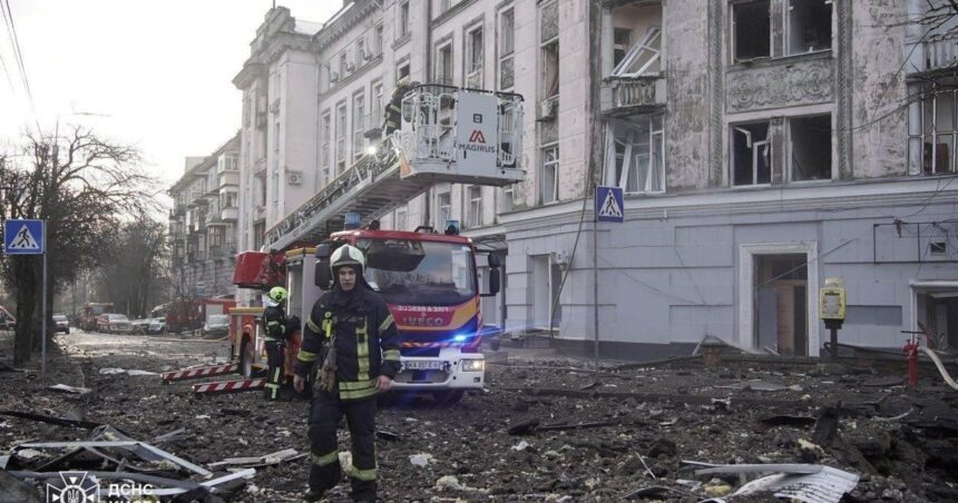 Guerra en Ucrania: Rusia lanza una lluvia de misiles sobre Kiev en el peor ataque en semanas