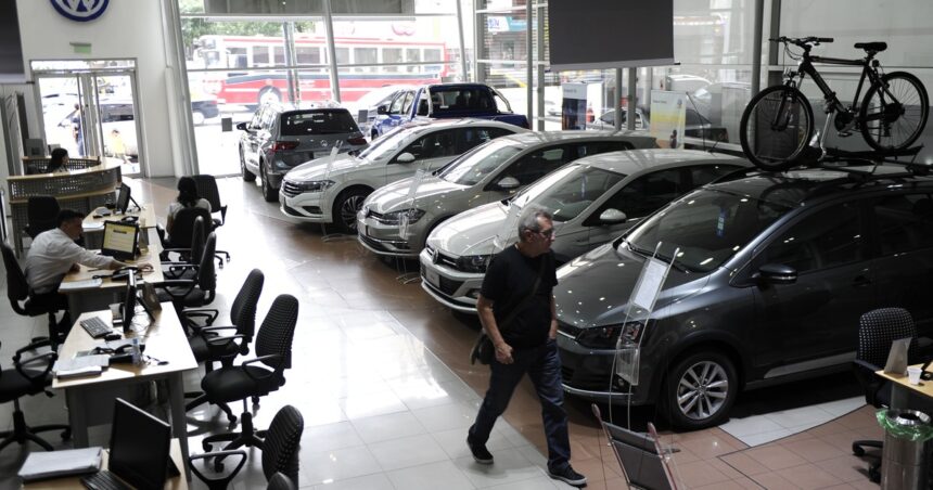 Frente a la caída de las ventas, vuelve la financiación para la compra de autos 0km