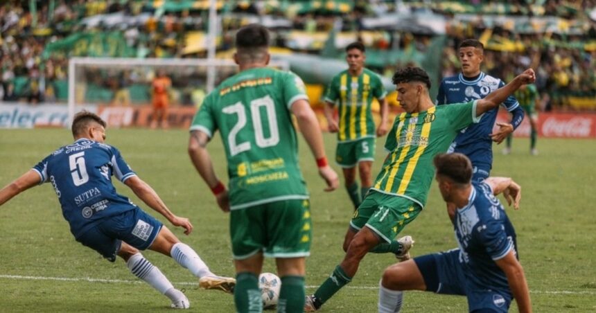 El “clásico prohibido” se volvió a jugar: fue un 0-0 que los hinchas de Aldosivi vieron en el Minella y los de Alvarado en pantalla gigante