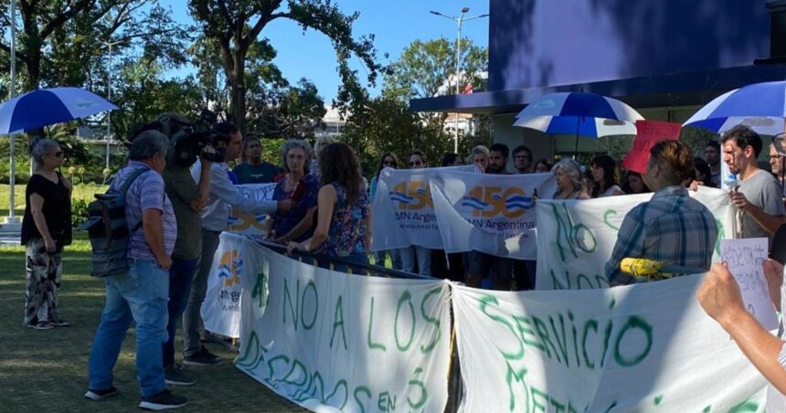 La bronca de un meteorólogo echado del SMN tras 21 años de trabajo: “Me despidieron por altavoz, fue muy cruel”