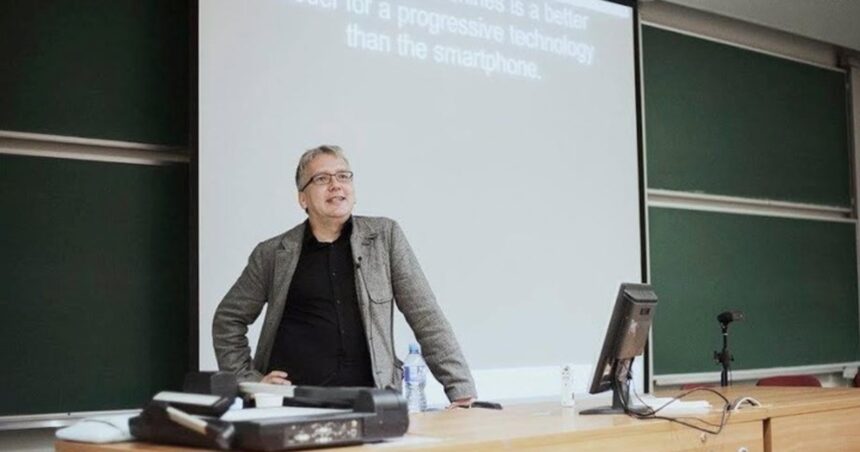 Las pistas astutas del profesor Mark Fisher