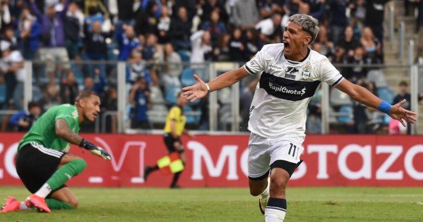 Atlético Tucumán vs Gimnasia de La Plata, por la Copa de la Liga: minuto a minuto, en directo