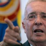 Colombia: el ex presidente Álvaro Uribe va a juicio, acusado de pagar sobornos a testigos