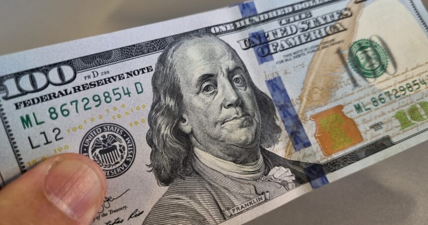 Dólar hoy y dólar blue hoy, EN VIVO: a cuánto cotiza y cuál es su precio este 10 de abril, minuto a minuto