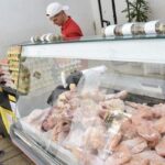 Subió el pollo, y el kilo ya se consigue a 00 en algunos comercios