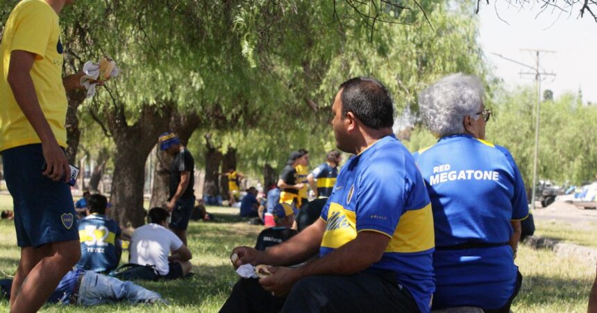 Superclásico en Córdoba: megaoperativo y alerta máxima en las rutas a la espera de las barras de Boca y River