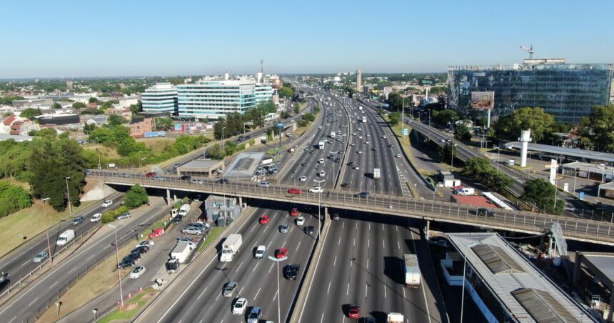 ¿Cuánto cuesta ir a trabajar a la Ciudad en auto desde Pilar?