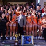 Tras ganar el campeonato, Las Naranjitas fueron recibidas por el gobernador Quintela