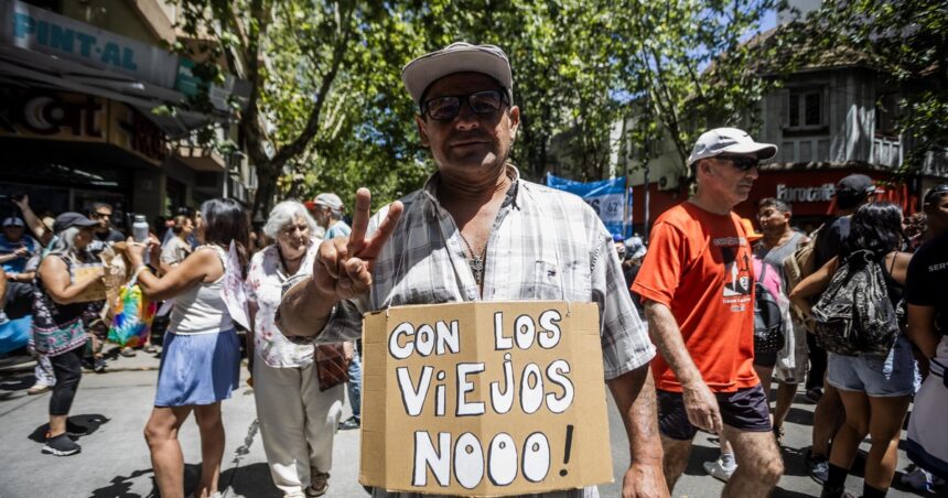 Datos clave para Javier Milei: una nueva encuesta midió la “Paciencia Ciudadana” al ajuste