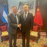 El gobernador Ricardo Quintela se reunió con el embajador de China en la Argentina