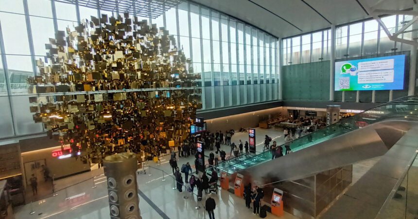 El aeropuerto de Ezeiza ya tiene su propio sol: como es la obra de 2 toneladas que hizo un gran artista argentino