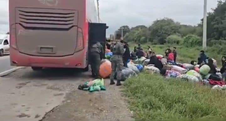 Secuestran en Catamarca un colectivo de tours de compras que tenía como destino La Rioja