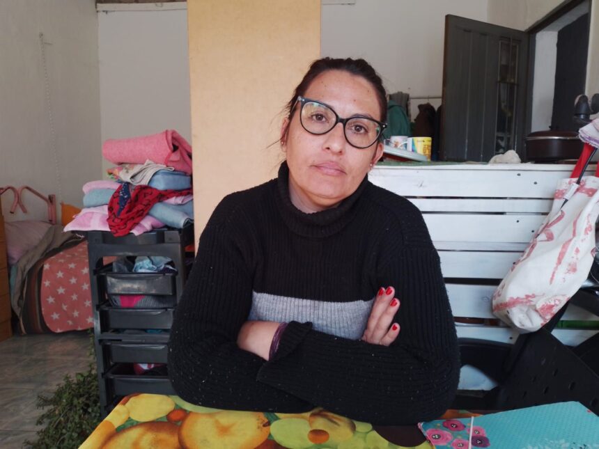 Una mujer víctima de violencia de genero pide que la justicia le permita volver a su casa:” estoy desesperada porque no estoy viviendo en condiciones óptimas con mis hijas”