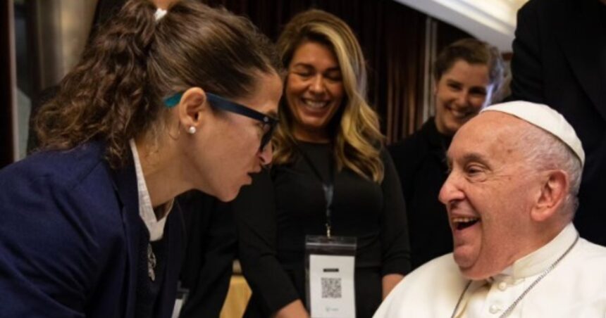 Paula Pareto, la atleta del siglo de la Argentina, y una emotiva y cómplice visita con el papa Francisco: “Esa sonrisa, esa mirada, esa paz”