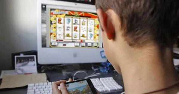 Diputados quieren prohibir la publicidad de los “casinos online”, por el aumento de casos de ludopatía juvenil