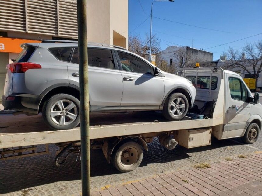 santa-fe:-una-camioneta-que-circulaba-por-rafaela-tenia-restriccion-de-circulacion-desde-la-rioja