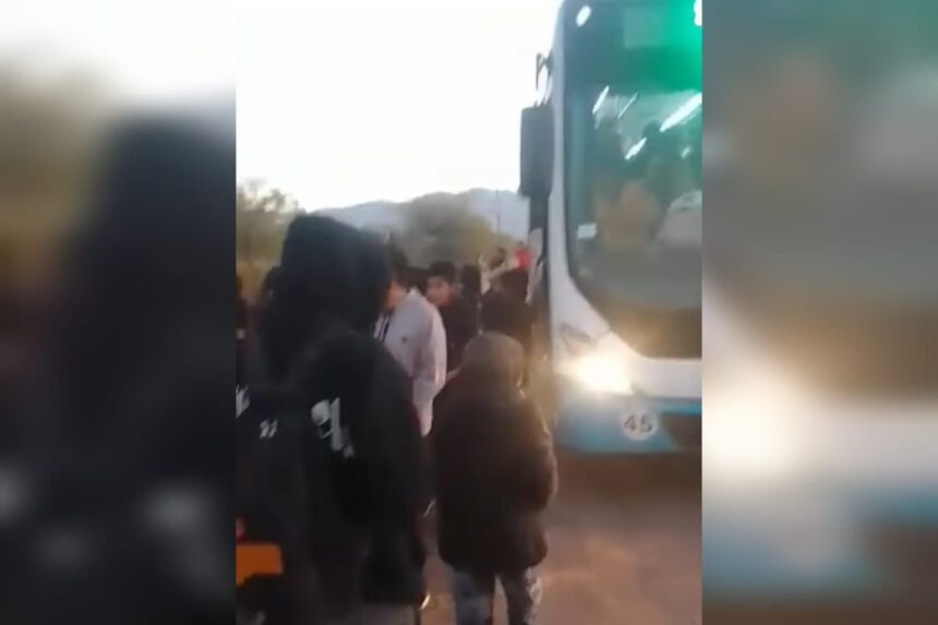 Sañogasta: Evacuación de urgencia en un colectivo de Rioja Bus