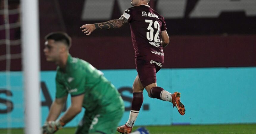 A Racing le salió todo mal y Lanús aprovechó para festejar en el sur