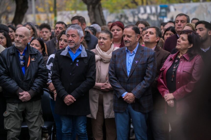 El gobernador y el intendente reconocieron la labor de empleados municipales que se jubilan