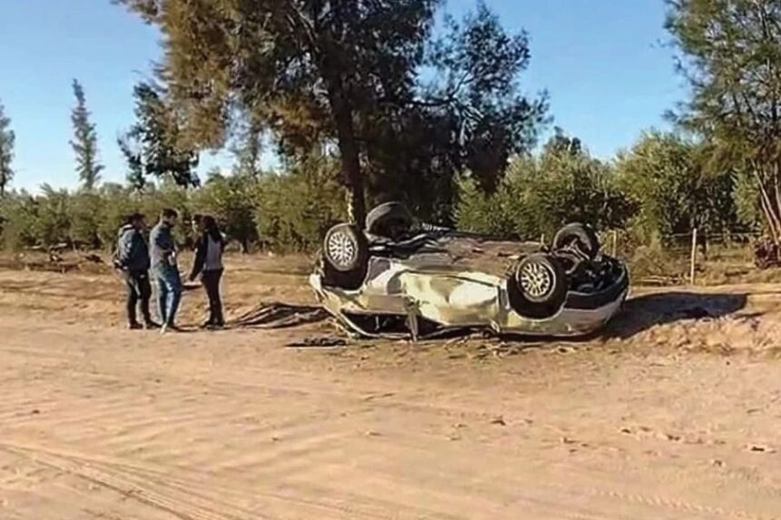 Aimogasta: Producto del vuelco de un auto, dos jóvenes heridos