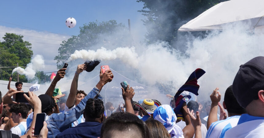 Cumbia, asado y pasión: los hinchas argentinos copan Atlanta para el debut de la Selección en la Copa América