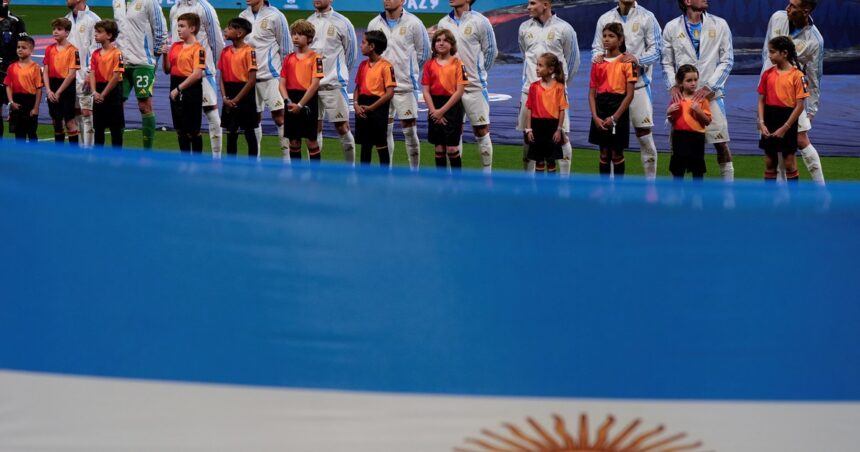 El 1×1 de la Selección Argentina en el debut en la Copa América: Messi, la figura; Dibu Martínez y Cuti Romero, los más destacados