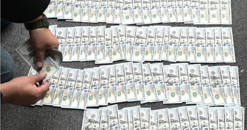 La AFIP desbarató una banda que evadió .000 millones: le secuestraron US$ 1 millón en efectivo