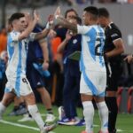 La eufórica reacción de Julián Álvarez en el gol de Lautaro Martínez que le dio el triunfo a Argentina ante Chile