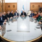 Ley Bases y Paquete fiscal: a último momento, el Gobierno tuvo que salir a “renegociar” con diputados de la UCR