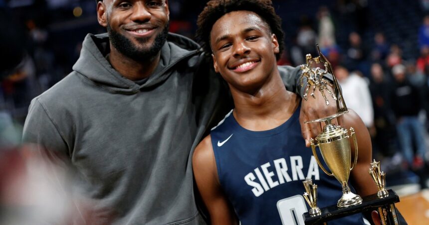 Bronny James fue elegido por Los Angeles Lakers en el Draft de la NBA y jugará con papá LeBron