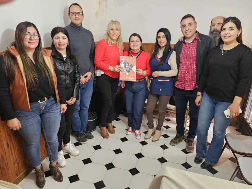 Firma de Convenio | ENTRE MUNICIPIO Y CENTRO DE FORMACIÓN N° 3 QUE BENEFICIARÁ A JÓVENES Y ADULTOS DEL DEPARTAMENTO