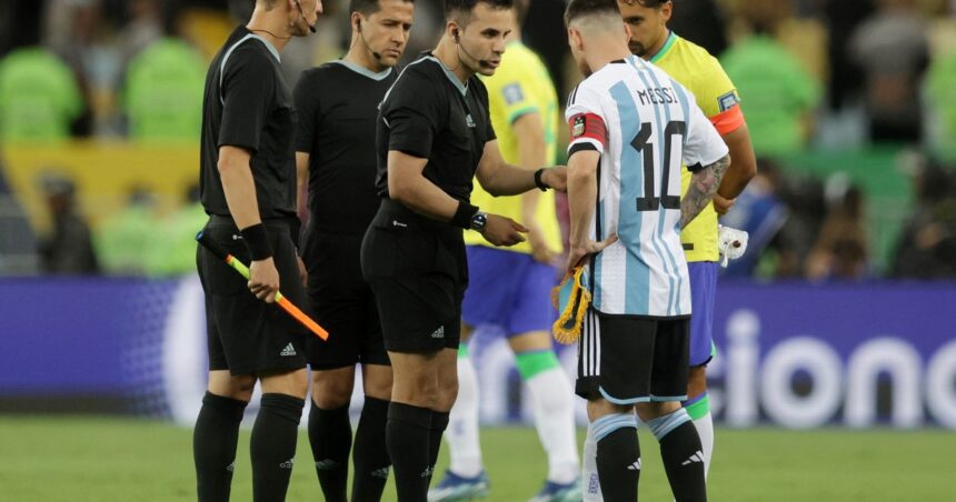 El árbitro de la Finalissima y de la última victoria en el Maracaná dirigirá a la Selección Argentina en la semifinal de la Copa América ante Canadá