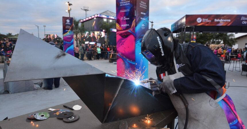 Comenzó la Bienal del Chaco 2024 con un sembradío de esculturas