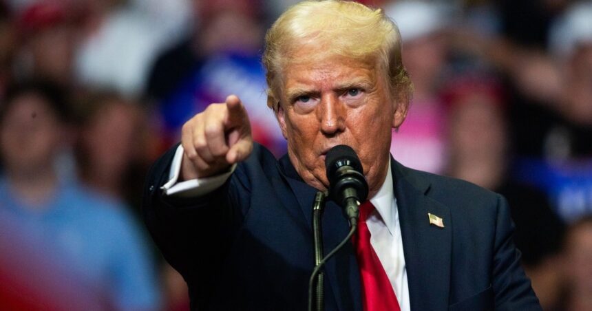 Trump retomó la campaña, descartó ser una amenaza para la democracia y se burló del coeficiente intelectual de Joe Biden