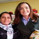 La vicepresidenta Victoria Villarruel pasó por Aimogasta, compró sandwiches y se llevó de regalo unas aceitunas