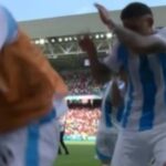 Escándalo en Argentina vs. Marruecos: botellazos, invasión de campo y bombas de estruendo tras el empate de los de Mascherano a los ’60 del segundo tiempo