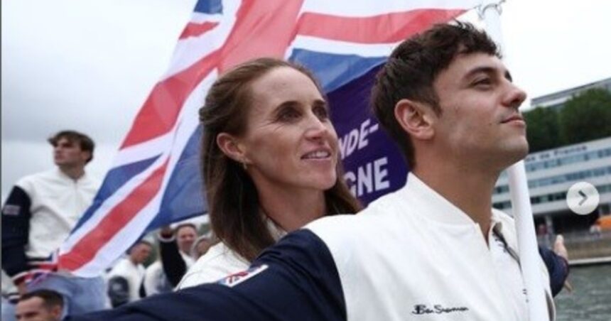 Tom Daley lo hizo de nuevo: recreó la escena más famosa de “Titanic” en medio de la ceremonia inaugural de los Juegos Olímpicos de París 2024