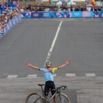 Evenepoel tuvo un problema inesperado a menos de cuatro kilómetros de la meta, pero igual ganó la prueba de ruta y es bicampeón olímpico en París 2024