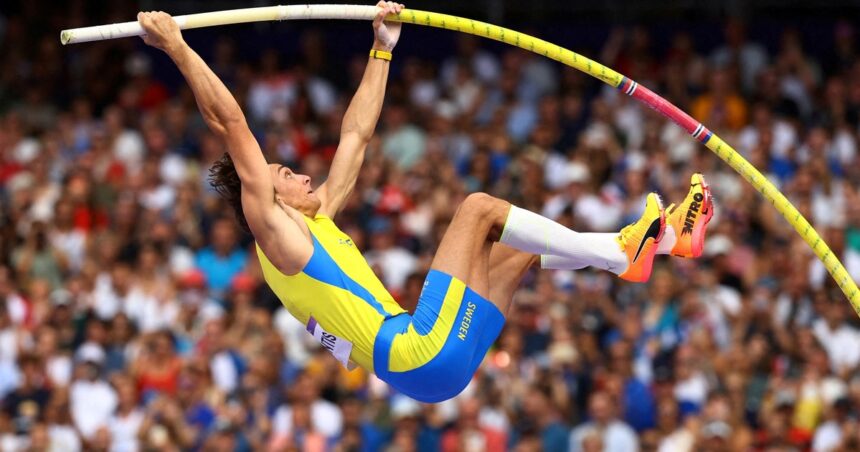 El enorme Armand Duplantis no dejó dudas en su debut y va por otro oro en salto con garrocha