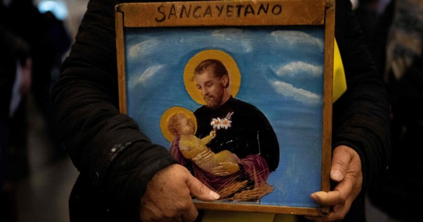 La Iglesia busca despegar la festividad de San Cayetano de la marcha de la CGT