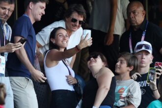 Los secretos ya no tan secretos de la fiesta de clausura de París 2024: del desfile de abanderados a una aventura de Tom Cruise antes de que se apague la llama de los Juegos Olímpicos