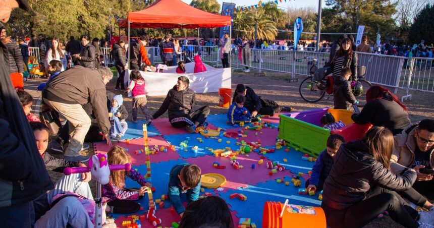 Cine, juegos, circo y telescopios para celebrar el Día del Niño en el Oeste