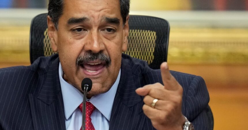 la-insolita-acusacion-de-maduro-contra-milei:-dijo-que-gasto-100-millones-de-dolares-de-la-side-en-bots-para-atacarlo