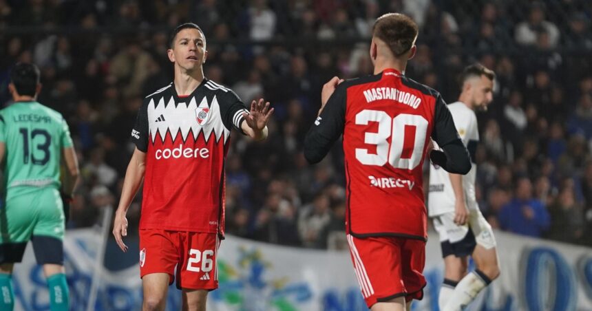 nacho-fernandez-las-vivio-todas-contra-gimnasia:-el-gol-de-river-que-no-grito,-su-autocritica-y-la-promesa-que-dejo-picando-en-el-bosque