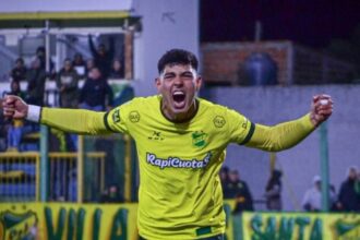 Defensa y Justicia venció a Banfield y celebró después de 15 partidos